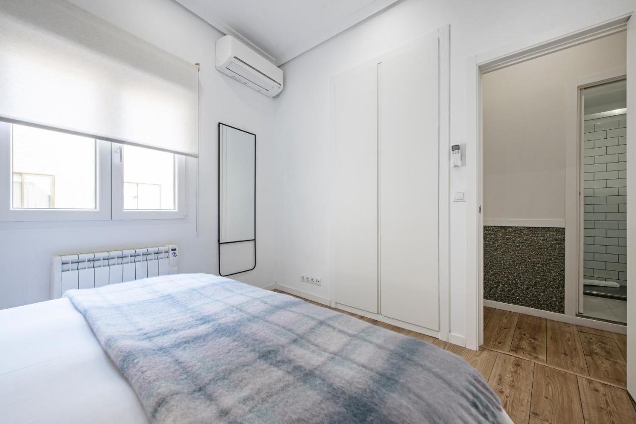 Acogedor Y Centrico Apartamento En Gran Via Madrid Exterior photo